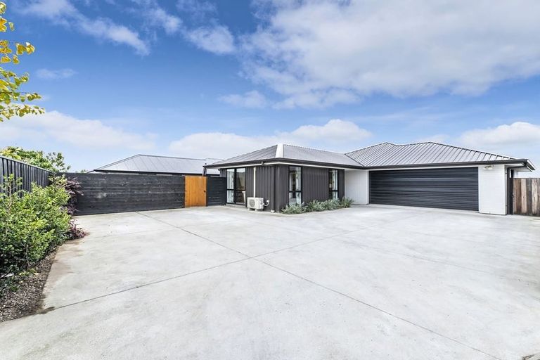 Photo of property in 43 Chris Drive, Rolleston, 7614