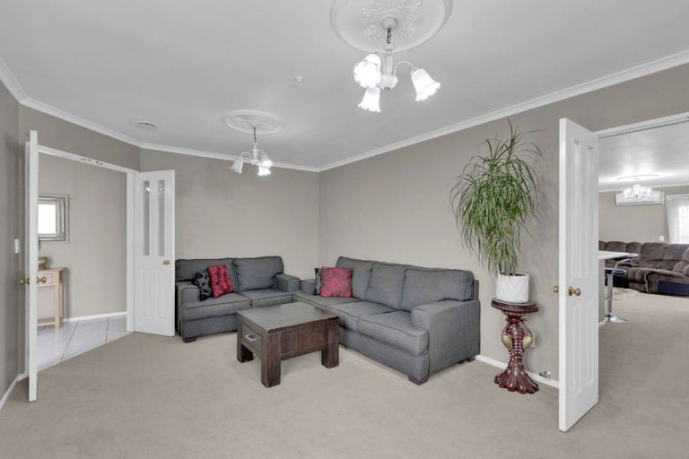 Photo of property in 2 Lochinver Drive, Nawton, Hamilton, 3200
