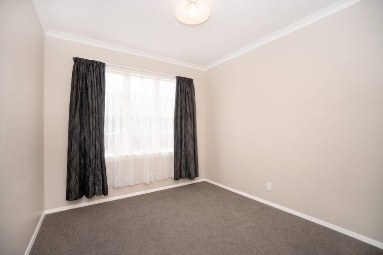 Photo of property in 111 Botanical Road, Takaro, Palmerston North, 4412
