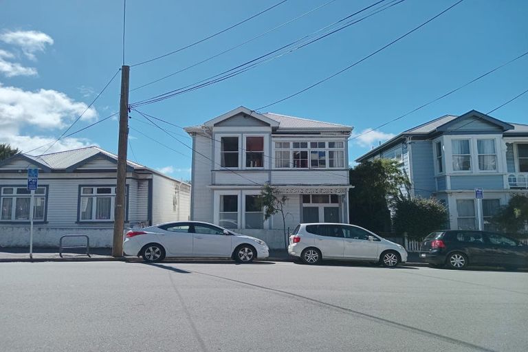 Photo of property in 24a Colombo Street, Newtown, Wellington, 6021