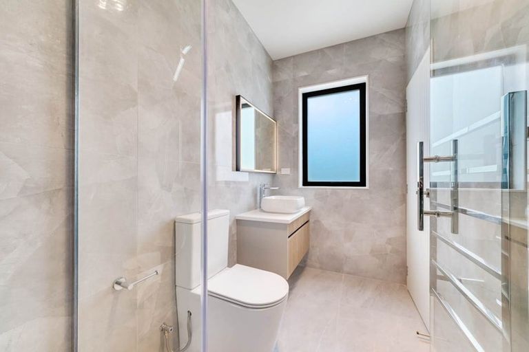 Photo of property in 16 Viv Green Place, Pokeno, 2402