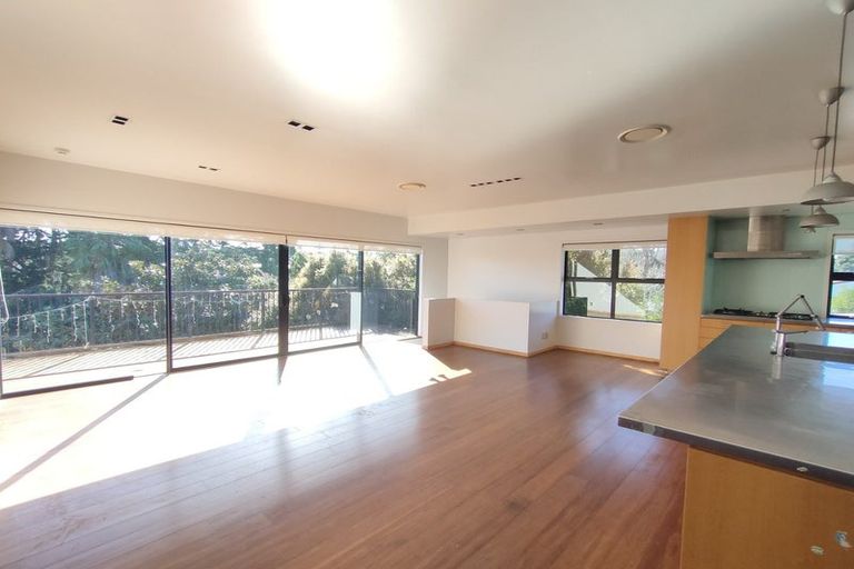 Photo of property in 48d Awaruku Road, Torbay, Auckland, 0630
