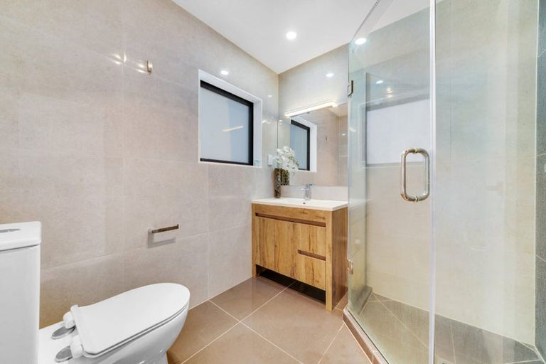 Photo of property in 2 Dewan Lane, Papatoetoe, Auckland, 2025