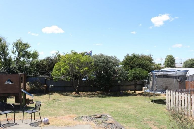 Photo of property in 325 Hazelmere Crescent, Te Awamutu, 3800