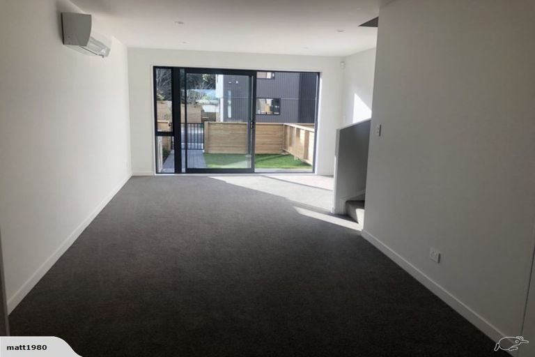 Photo of property in 124u3 Britomart Street, Berhampore, Wellington, 6023