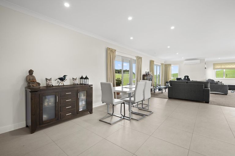 Photo of property in 3 Sands Road, Waiuku, 2681