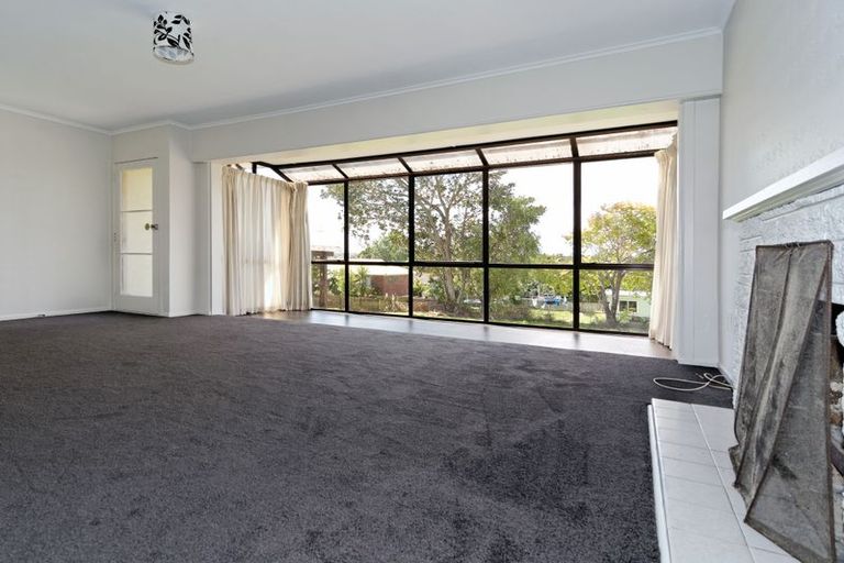 Photo of property in 12 Cutler Street, New Lynn, Auckland, 0600