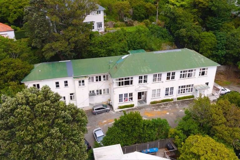 Photo of property in 48 Aurora Terrace, Kelburn, Wellington, 6012