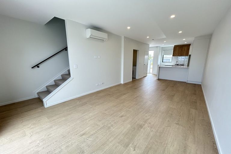 Photo of property in 25 Ngakoro Road, Karaka, Papakura, 2113