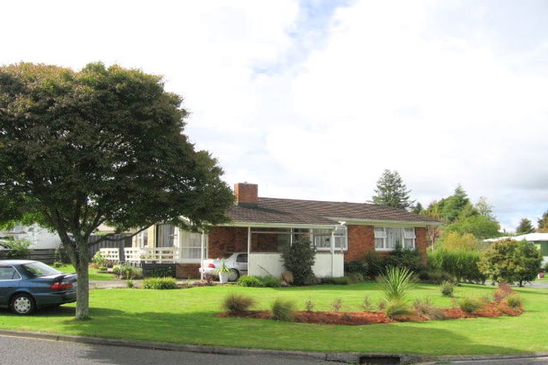 Photo of property in 15 Northfield Place, Tokoroa, 3420