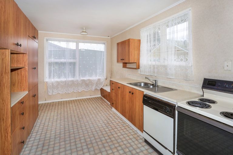 Photo of property in 82 Marne Road, Papakura, 2110