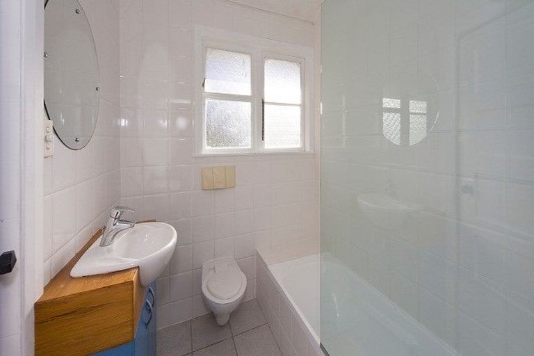 Photo of property in 5 Kopi Place, Massey, Auckland, 0614