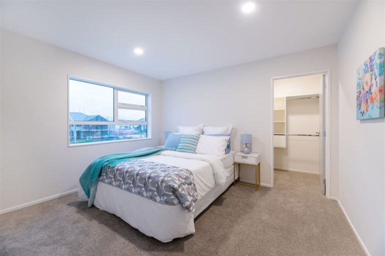 Photo of property in 12 Habitat Place, Hobsonville, Auckland, 0616