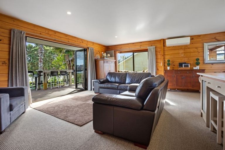 Photo of property in 65 Tangiteroria Lane, Pauanui, Hikuai, 3579