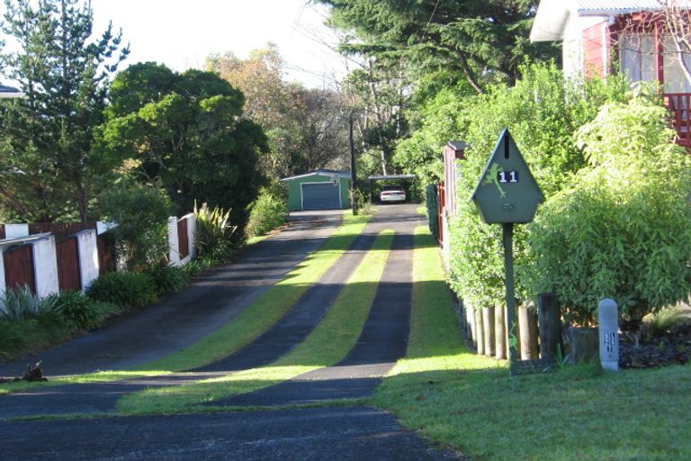 Photo of property in 11 Merchant Avenue, Te Atatu South, Auckland, 0610