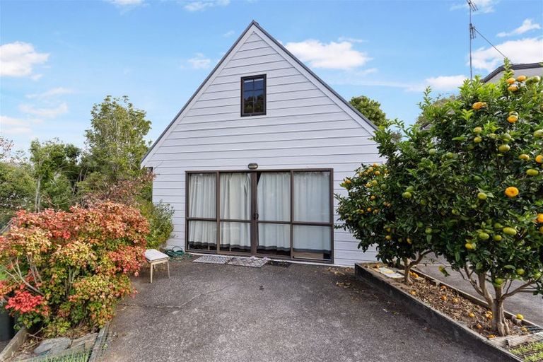Photo of property in 90 Union Road, Howick, Auckland, 2014