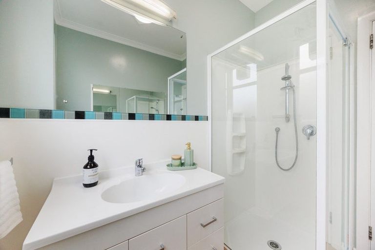 Photo of property in 20 Karina Terrace, Roslyn, Palmerston North, 4414