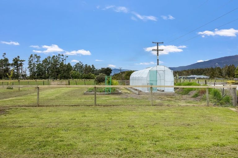 Photo of property in 347 Utopia Road, Westport, 7892