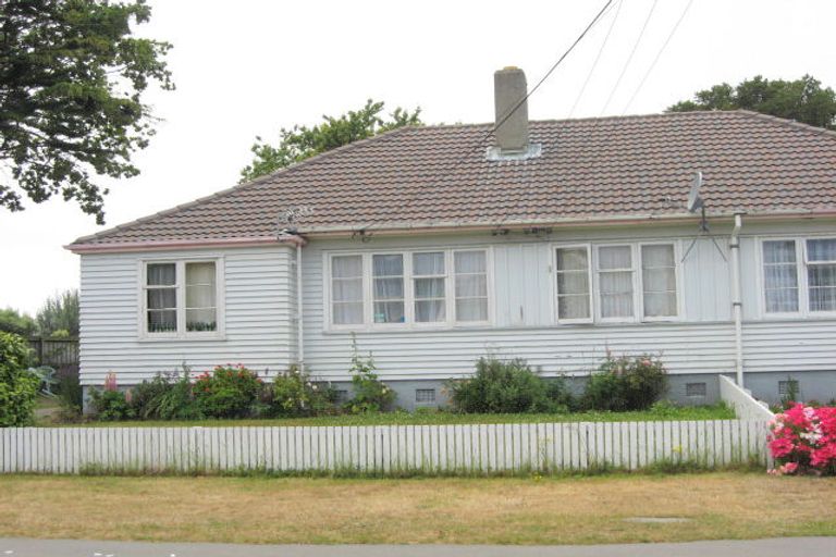 Photo of property in 35 Cumnor Terrace, Woolston, Christchurch, 8023