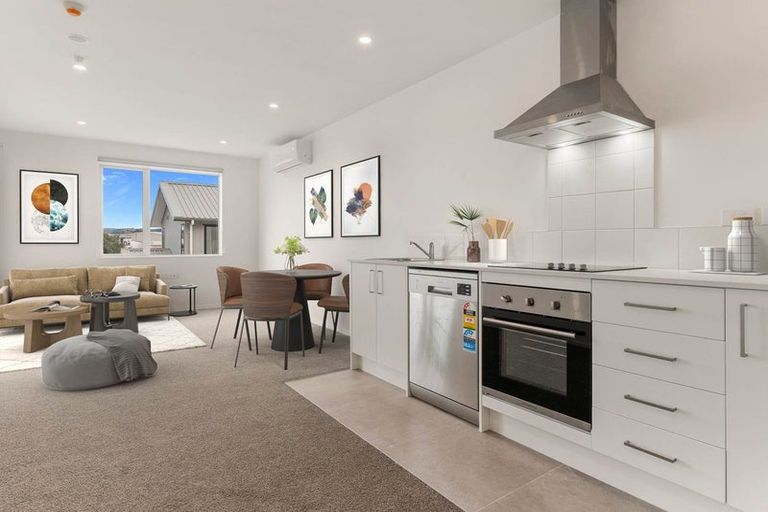 Photo of property in 106/28b Eileen Newey Place, Henderson, Auckland, 0612