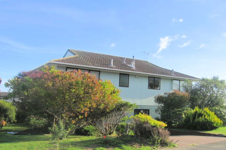 Photo of property in 26 Mercury Way, Whitby, Porirua, 5024