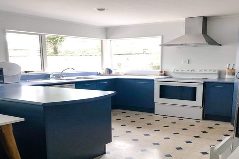 Photo of property in 8f2- Tulsa Grove, Totara Park, Upper Hutt, 5018