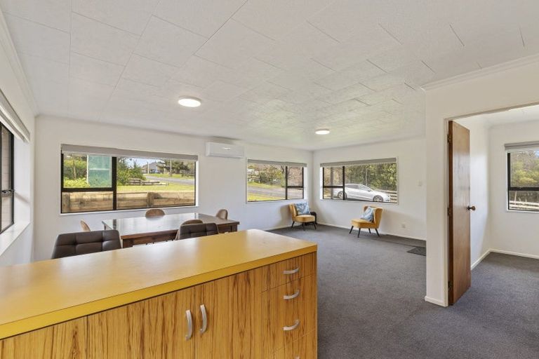 Photo of property in 2 Squire Place, Blagdon, New Plymouth, 4310