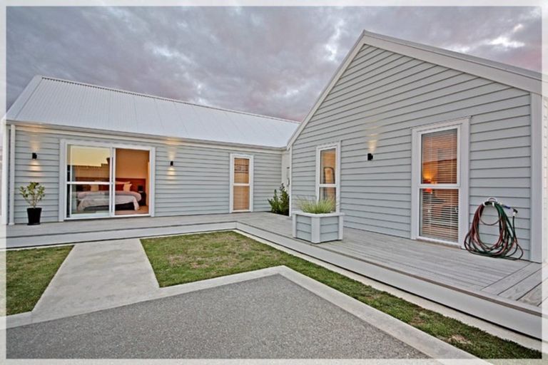Photo of property in 4 Forbes Road, Foxton Beach, Foxton, 4815