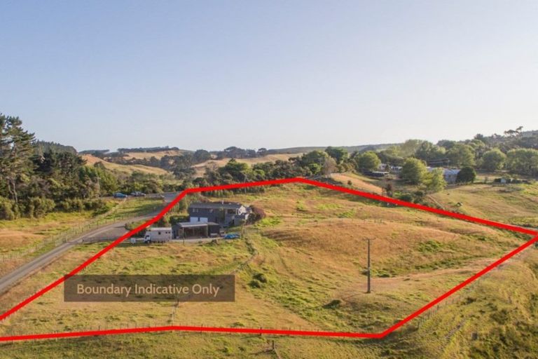 Photo of property in 280a Rimmer Road, Helensville, 0875
