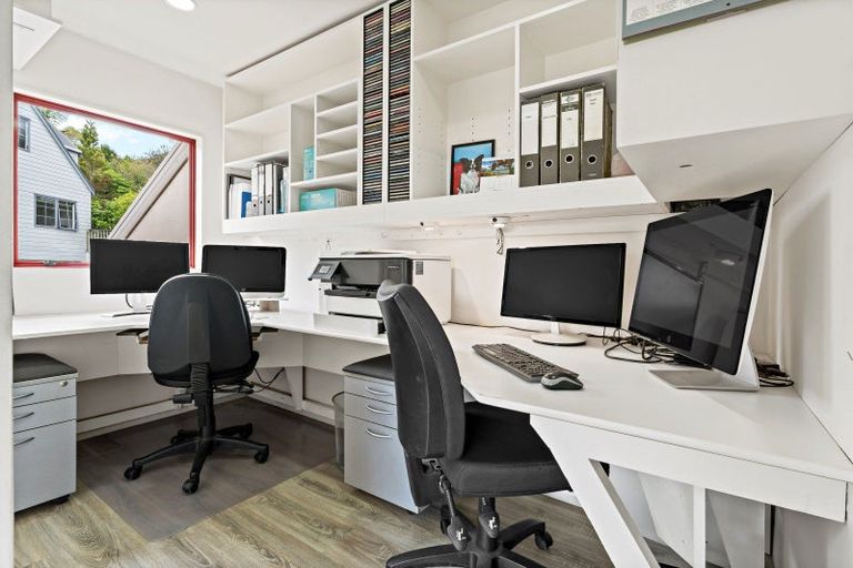 Photo of property in 70 Kate Sheppard Avenue, Torbay, Auckland, 0630