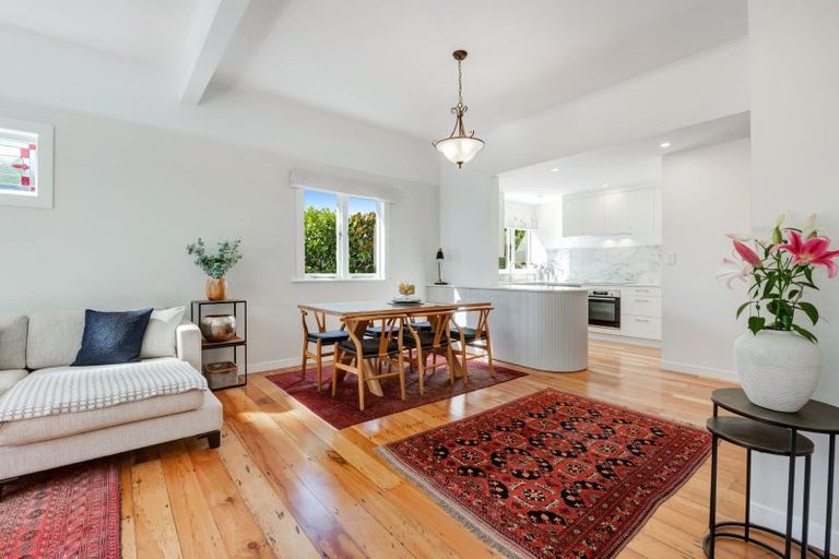 Photo of property in 65 Vipond Road, Stanmore Bay, Whangaparaoa, 0932