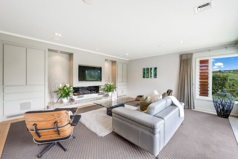 Photo of property in 17 Pearson Road, Whitford, 2571