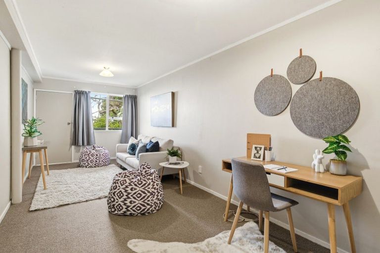 Photo of property in 10 Laurent Place, Kingston, Wellington, 6021