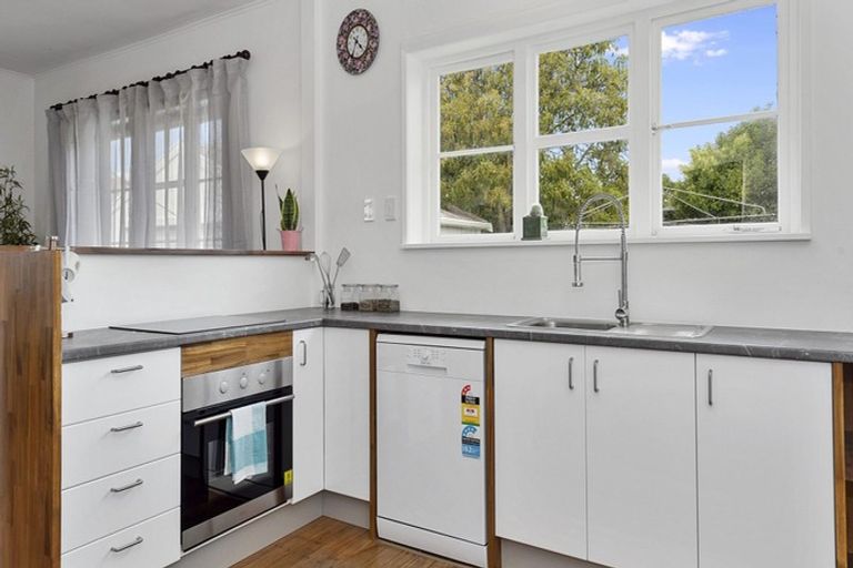 Photo of property in 103 Forest Lake Road, Forest Lake, Hamilton, 3200