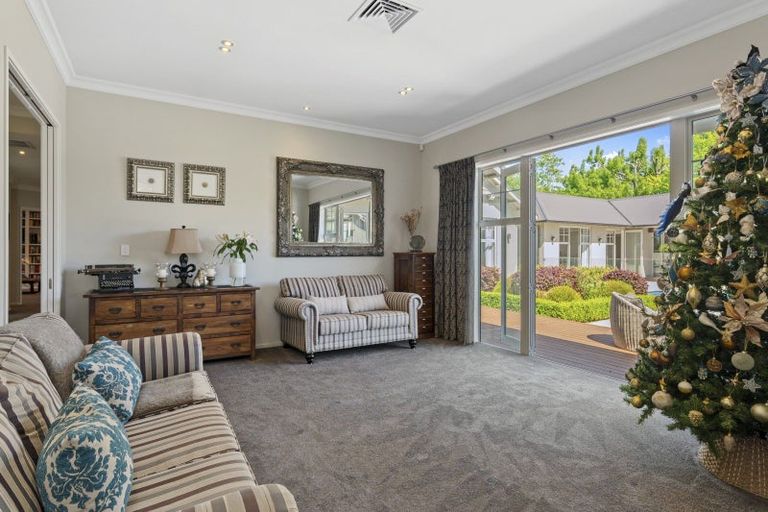Photo of property in 7 Westall Lane, Avonhead, Christchurch, 8042