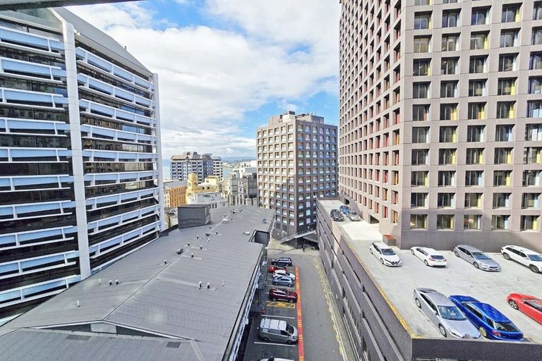 Photo of property in Terrace Heights Apartments, 2/163p The Terrace, Wellington Central, Wellington, 6011