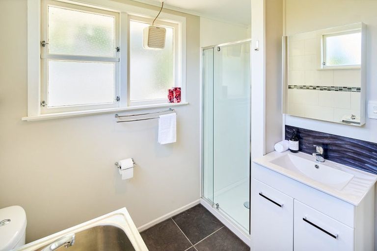 Photo of property in 10 Dominion Park Street, Johnsonville, Wellington, 6037