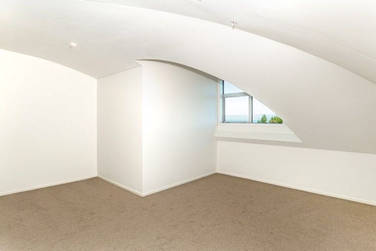 Photo of property in 3/4 Reads Quay, Gisborne, 4010