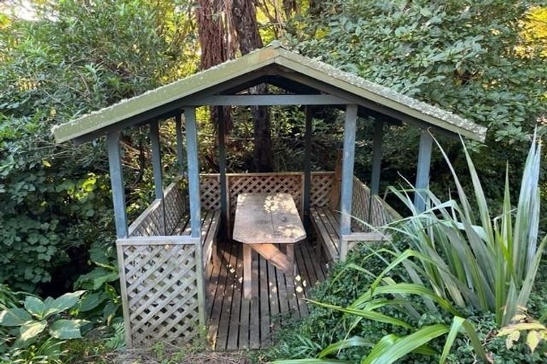 Photo of property in 4a Spencer Place, Merrilands, New Plymouth, 4312