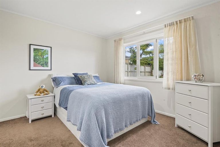 Photo of property in 42 Hart Road, Hauraki, Auckland, 0622
