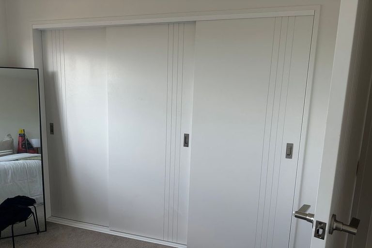 Photo of property in 15 Oki Place, Glenfield, 0629