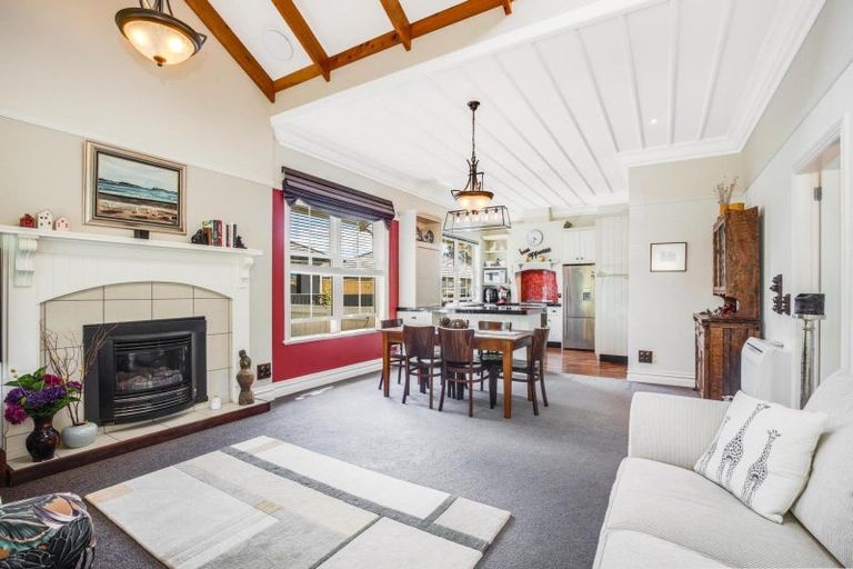 Photo of property in 2 Martin Street, Waikanae, 5036