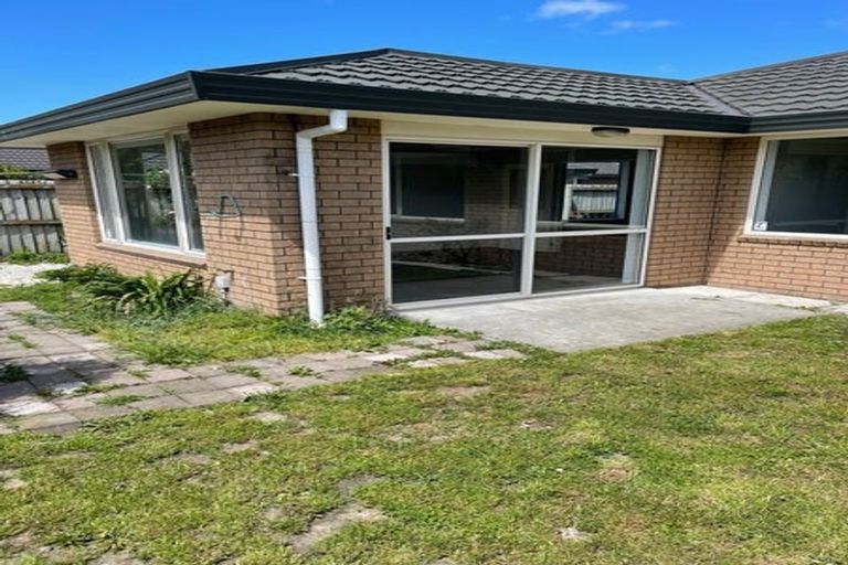 Photo of property in 2/17 Cardigan Bay Place, Addington, Christchurch, 8024