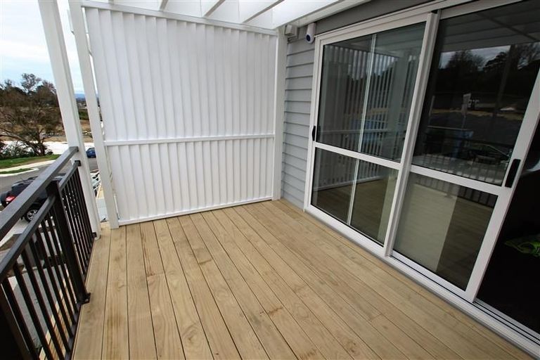 Photo of property in 40 Fernly Rise, Flat Bush, Auckland, 2019