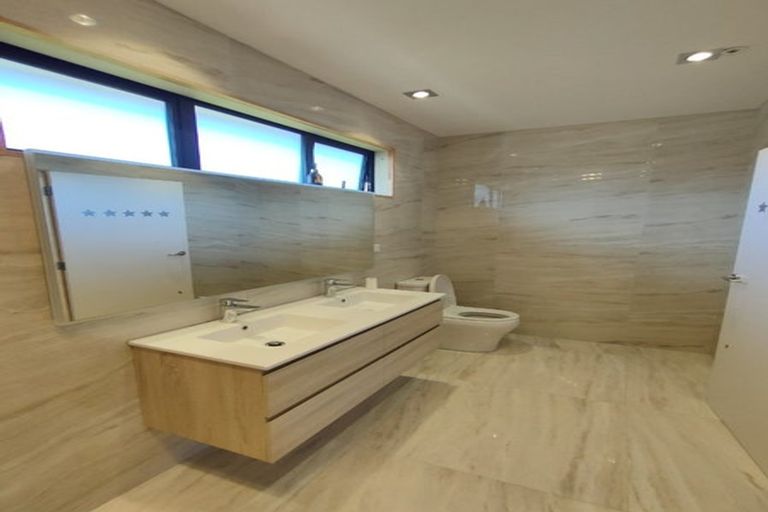 Photo of property in 48d Awaruku Road, Torbay, Auckland, 0630