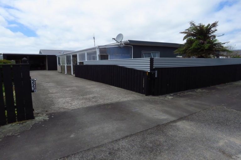 Photo of property in 223-225 Palmerston Street, Westport, 7825