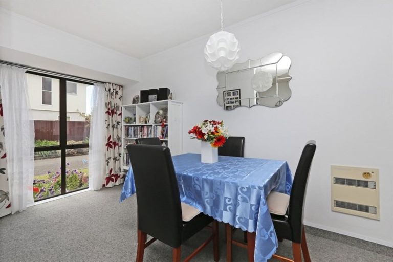 Photo of property in 49c Church Road, Taradale, Napier, 4112