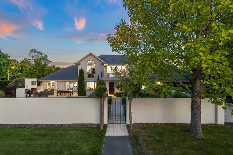 Photo of property in 1 Springvale Gardens, Harewood, Christchurch, 8051