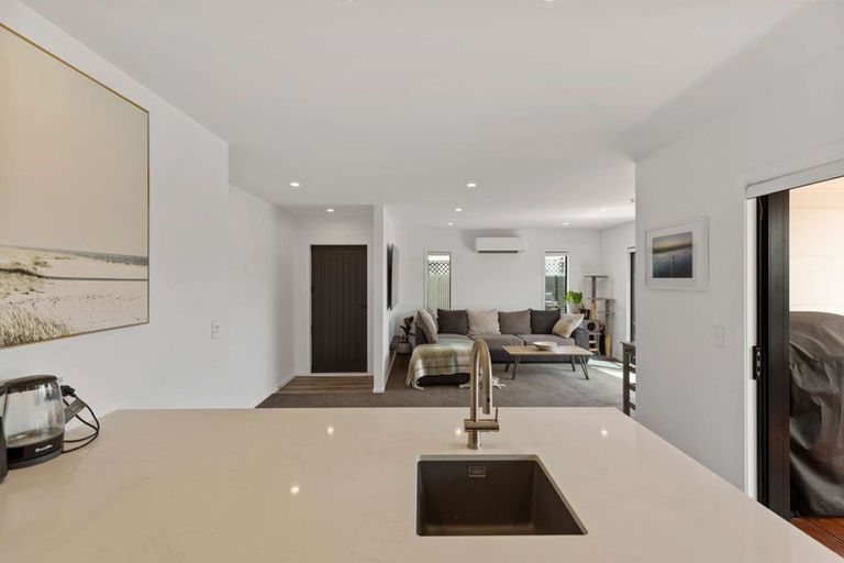 Photo of property in 7b Terrace Street, Marton, 4710