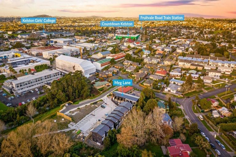 Photo of property in 27 Meg Lane, Glen Eden, Auckland, 0602